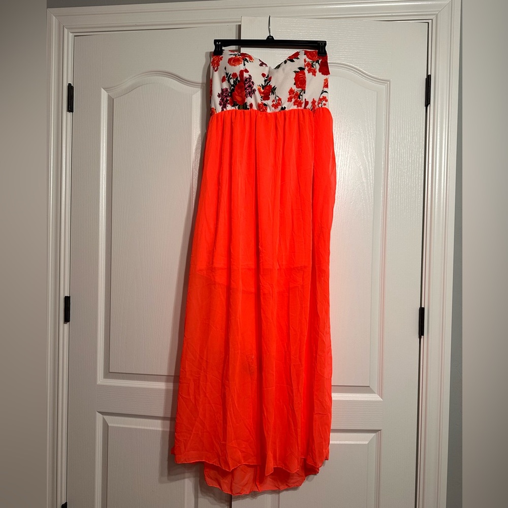 NWOT New Look Floral Strapless Maxi Dress